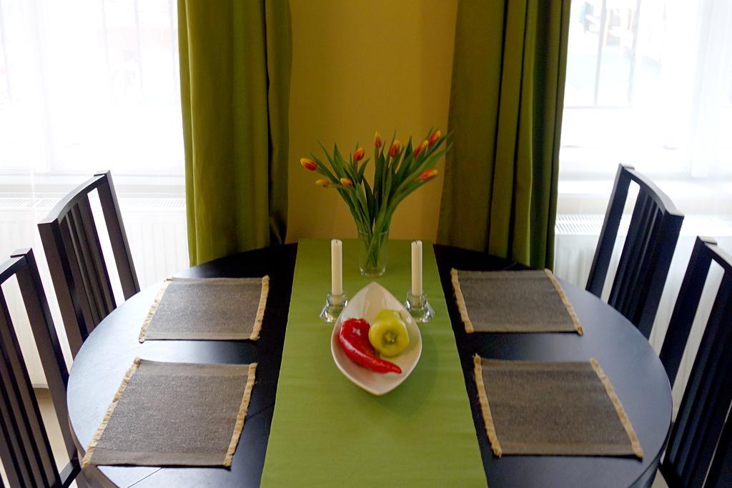 Vivid Rozsa Apartamento *